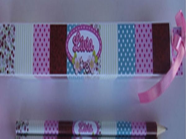 lápis e caixa personalizado